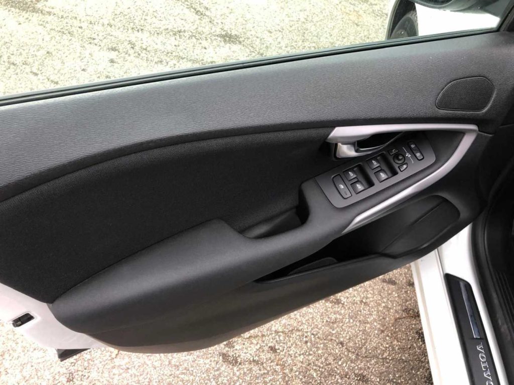 VOLVO V40 D2 Business Plus - 11