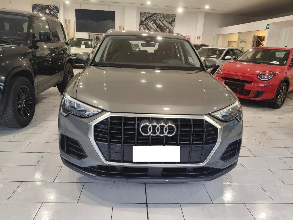 AUDI Q3 35 TDI S-tronic Quattro Advanced Aziendale - 2