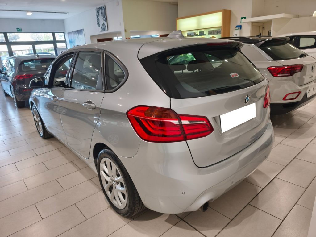 BMW 225 xe Plug-In Active Tourer iPerform. Automatic - 6