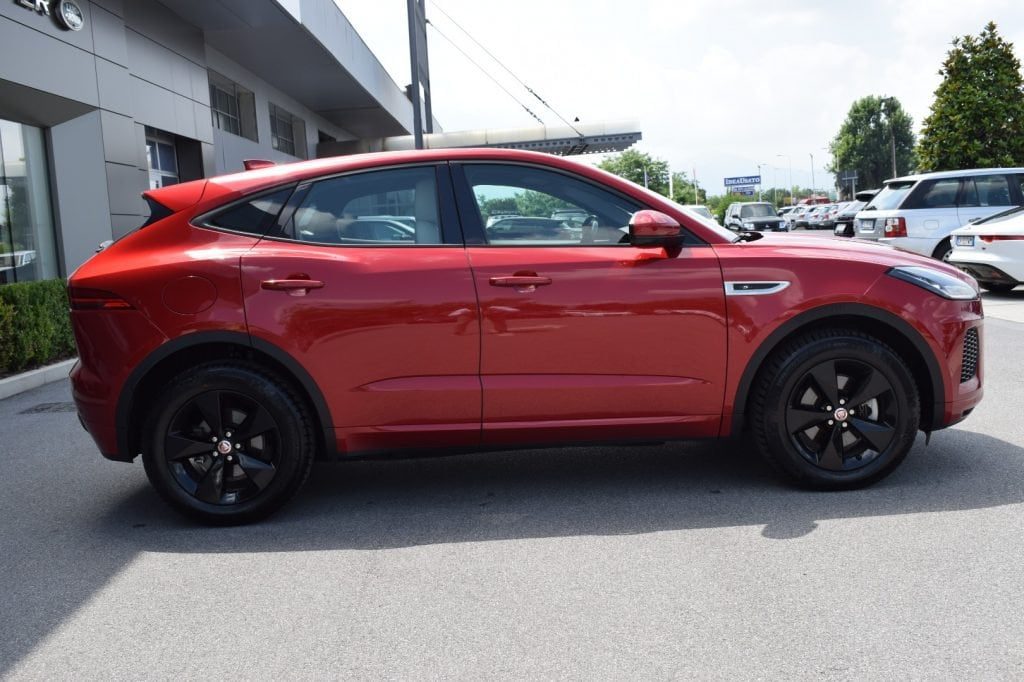 JAGUAR E-Pace 2.0D 180 CV AWD aut. R-Dynamic S - 6