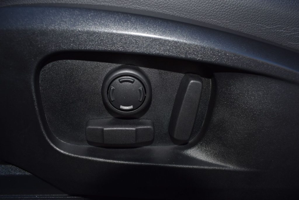 LAND ROVER Defender Defender 110 3.0D I6 200 CV AWD Auto SE - 23