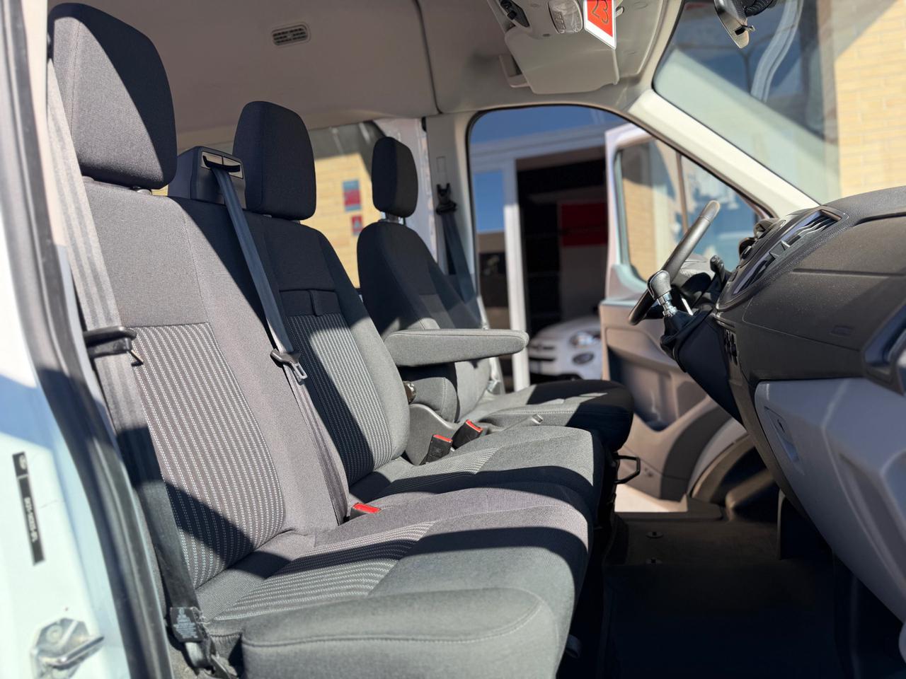 FORD Transit 310 2.0TDCi EcoBlue 130CV L2 H2 Combi Trend - 12