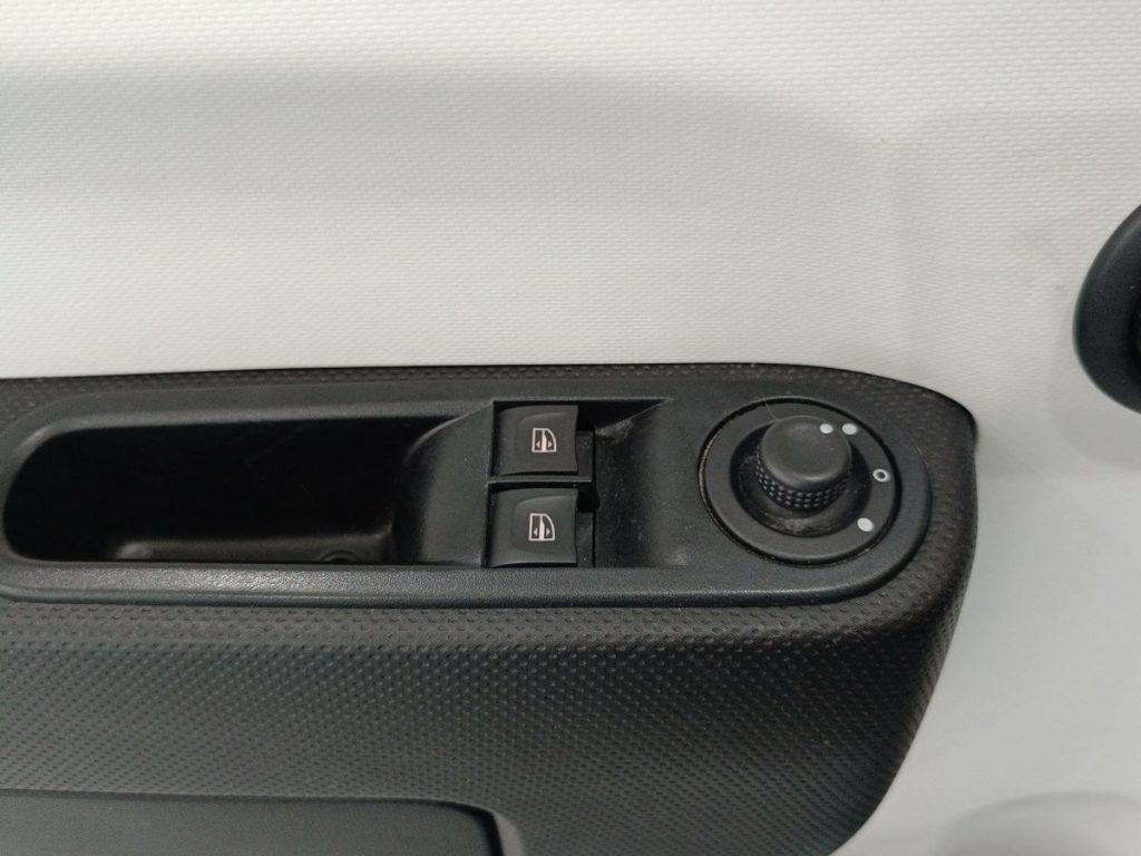 RENAULT Twingo Electric Vibes - 20