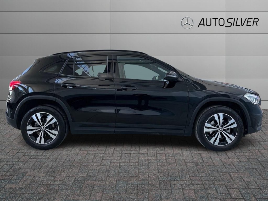 MERCEDES-BENZ GLA 180 Automatic Sport Plus - 5