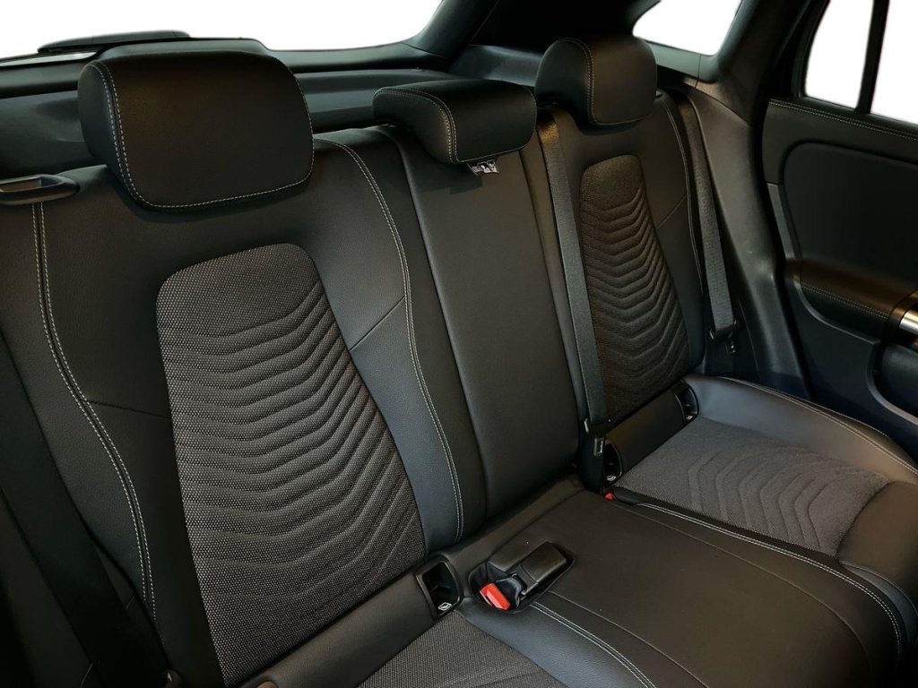 MERCEDES-BENZ GLA 180 Automatic Sport Plus - 15