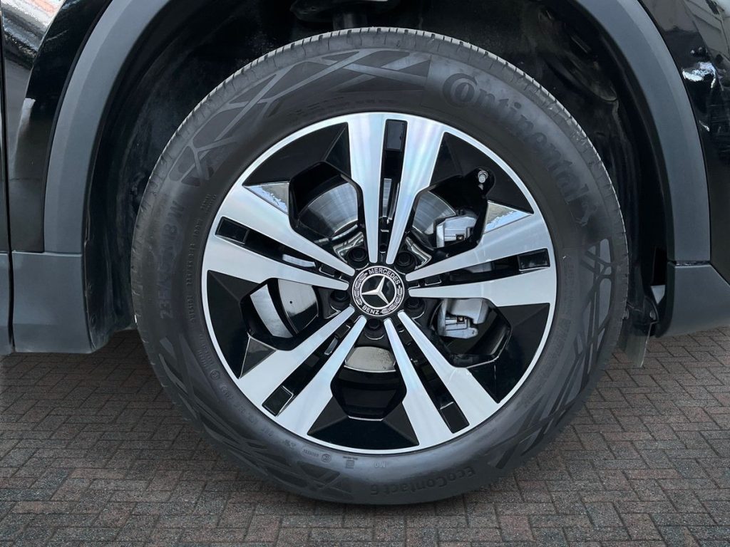 MERCEDES-BENZ GLA 180 Automatic Sport Plus - 7