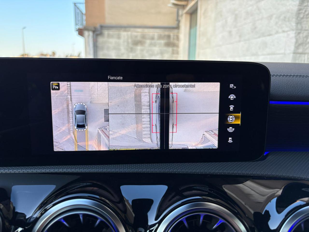 MERCEDES-BENZ A 220 d Automatic Premium Sedan TETTO-PACK NIGHT - 20