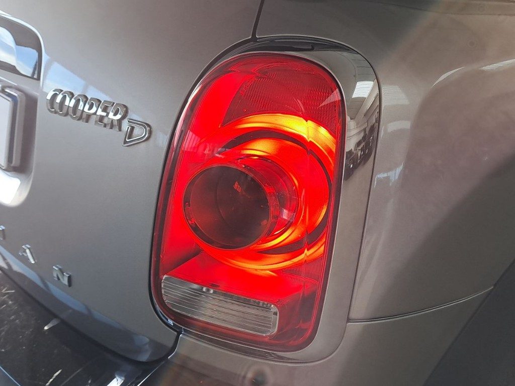 MINI Countryman 2.0 Cooper D Countryman Pacchetto ALL4 Aut. - 7