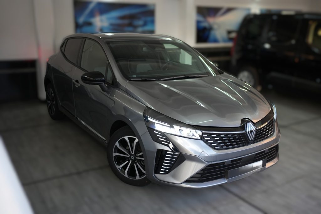 RENAULT Clio TCe 90 CV 5 porte Techno - 2