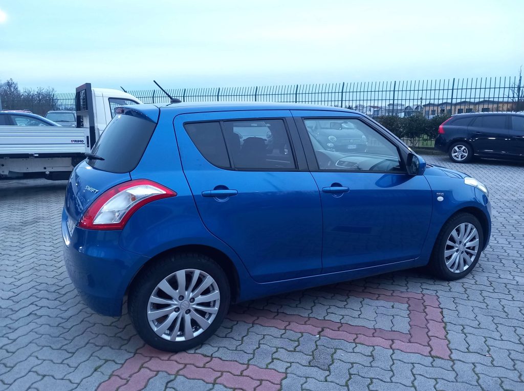 SUZUKI Swift Swift V 2010 5p 1.3 ddis GL Style - 4