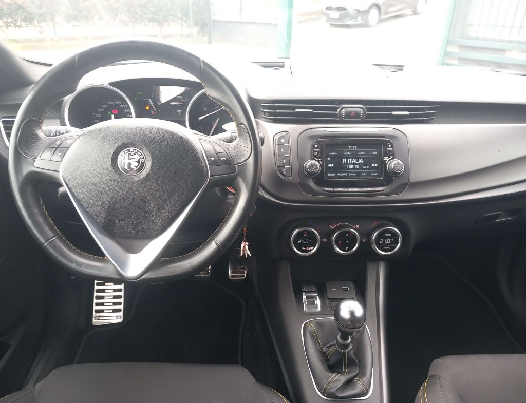 ALFA ROMEO Giulietta 1.4 t. Carbon Edition 120cv - 8