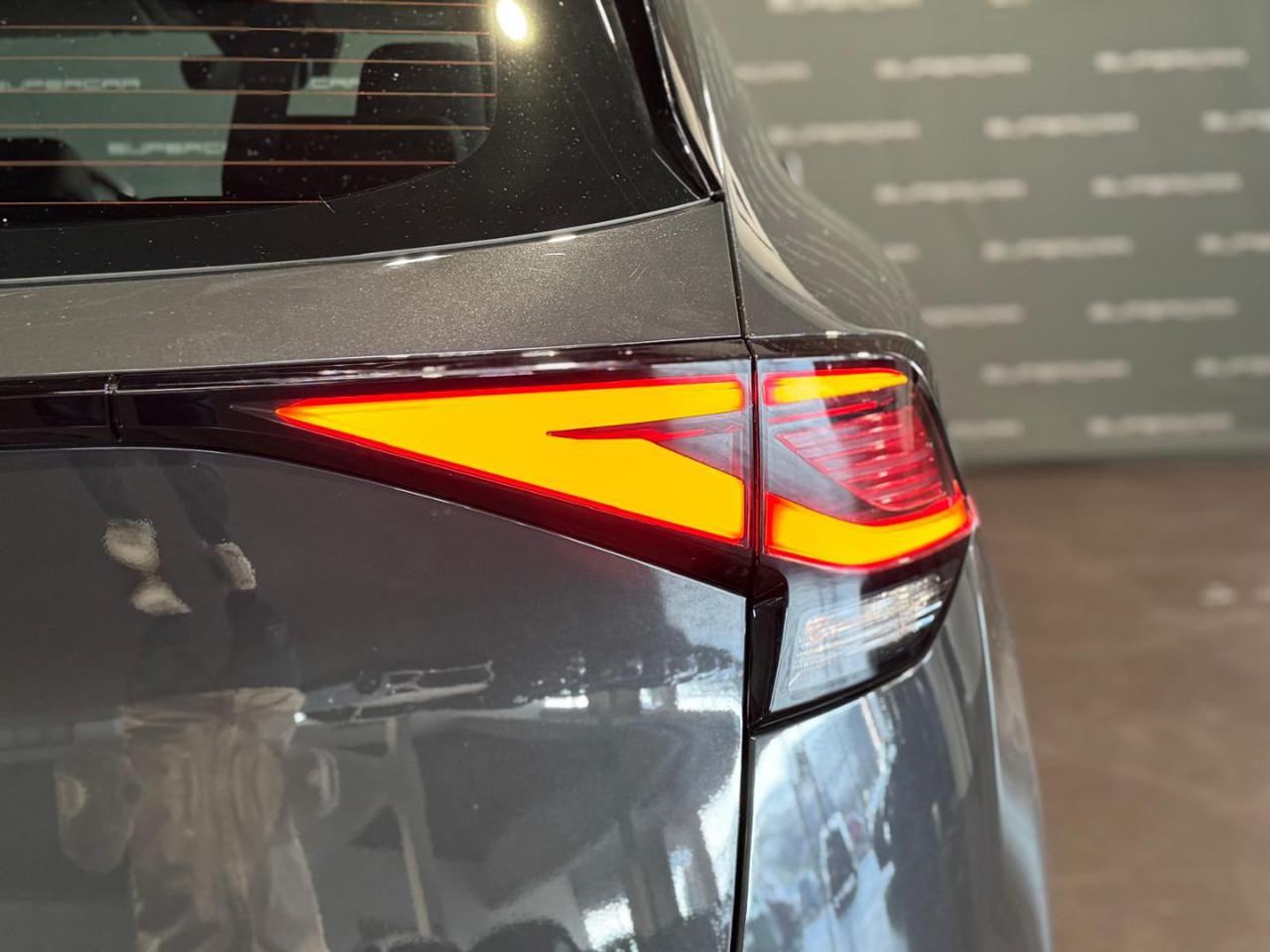 KIA Sportage 1.6 CRDi MHEV DCT Business - 6