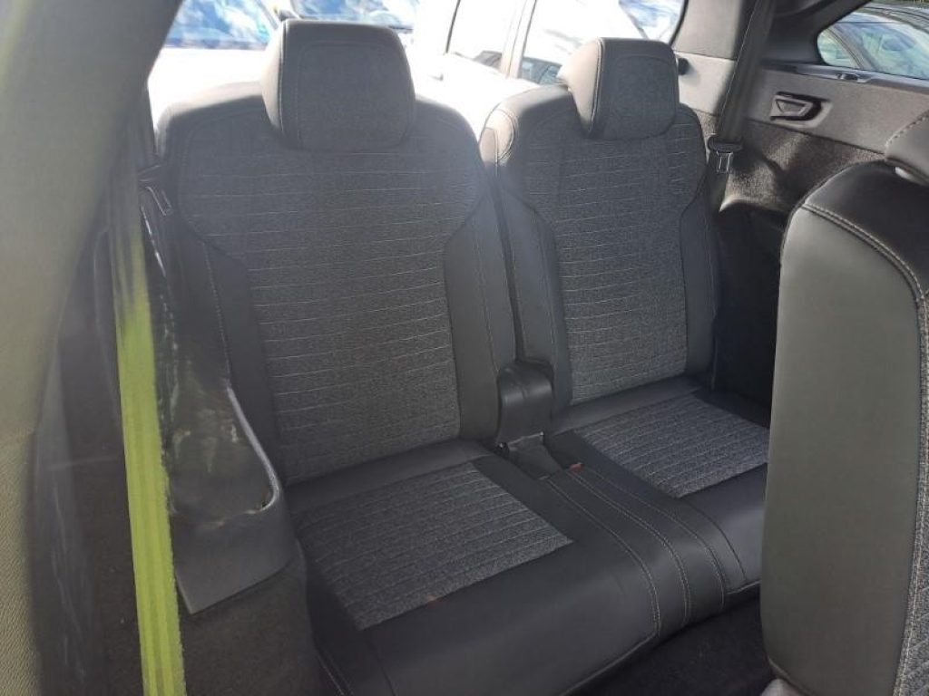 PEUGEOT 5008 Hybrid 145 e-DCS6 Allure - 5