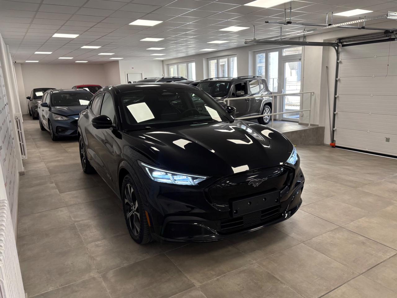 FORD Mustang Mach-E Extended Range 294 CV - 3