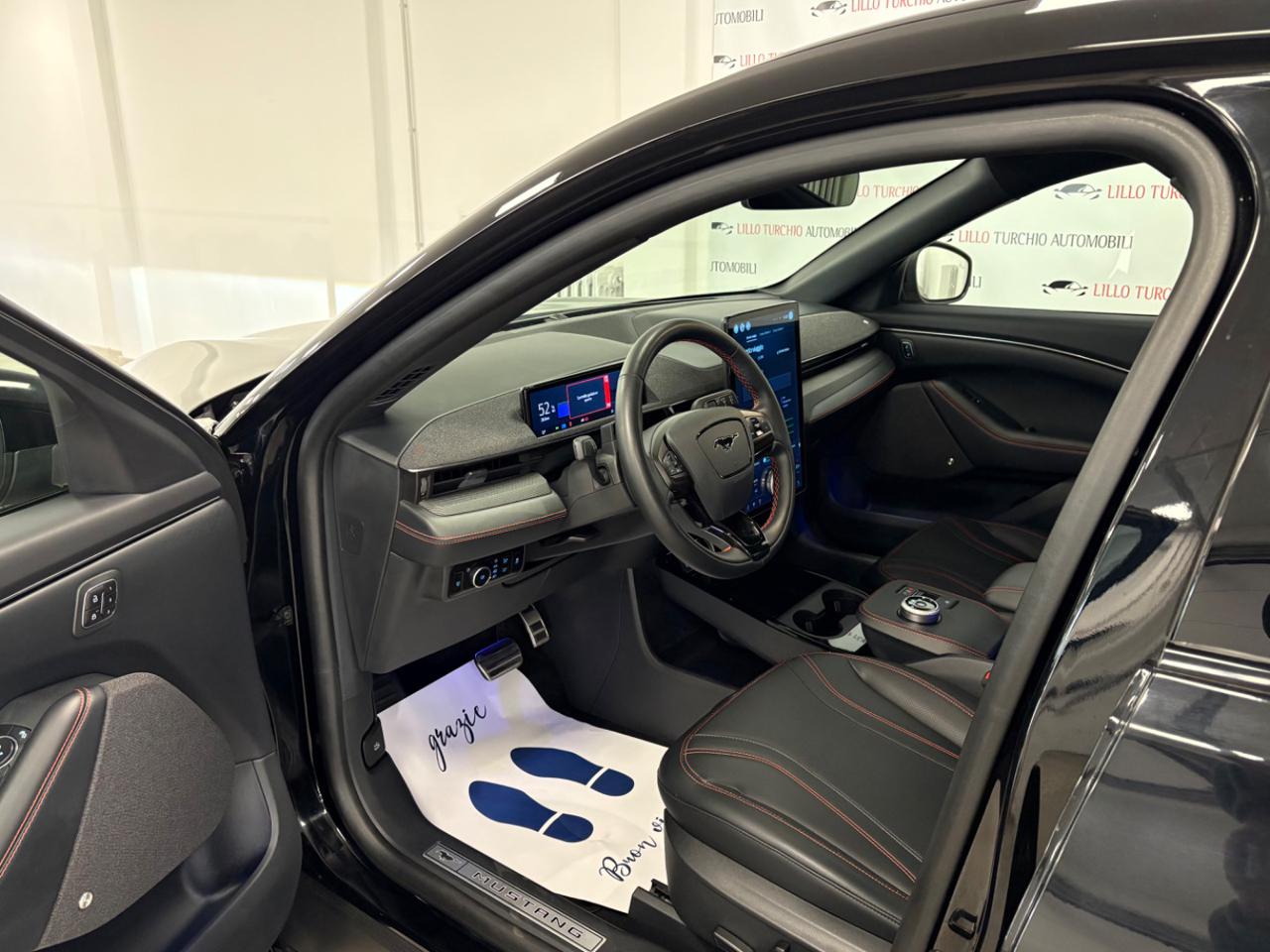 FORD Mustang Mach-E Extended Range 294 CV - 7