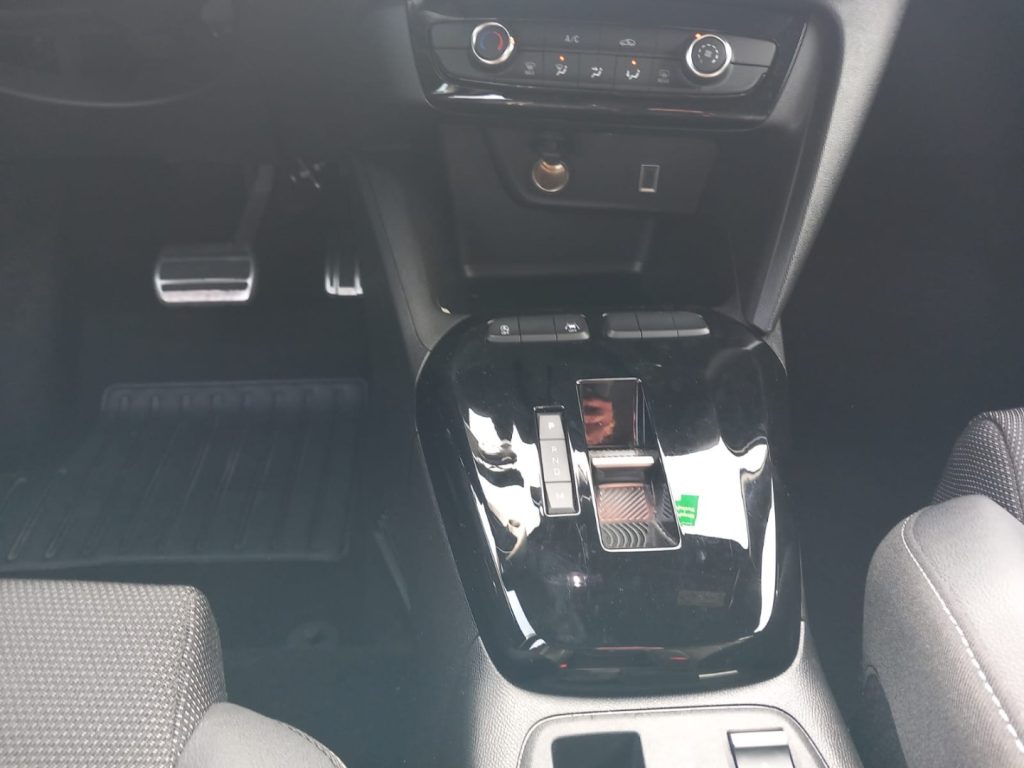 OPEL Corsa Hybrid 100 CV aut. GS - 21