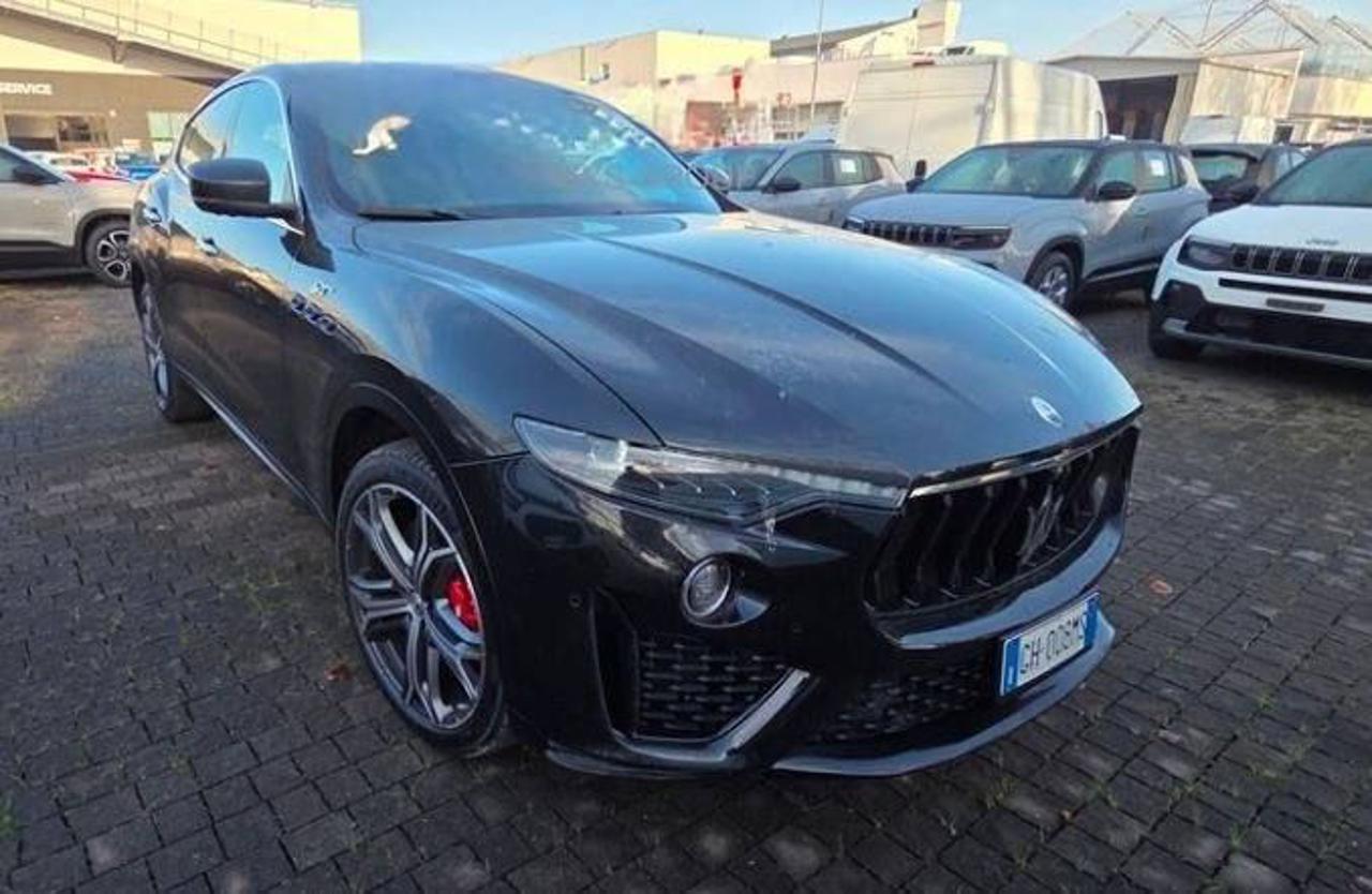 MASERATI Levante MHEV 330 CV AWD GT TETTO APRIBILE - 3