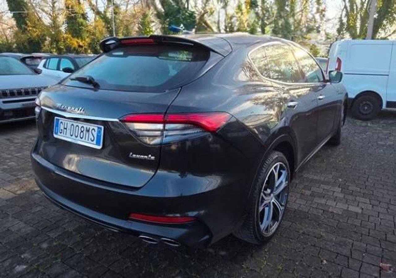 MASERATI Levante MHEV 330 CV AWD GT TETTO APRIBILE - 4