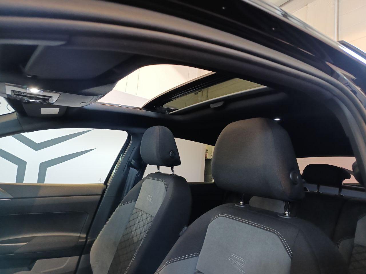 VOLKSWAGEN Taigo 1.0 TSI 110 CV R-Line - 15