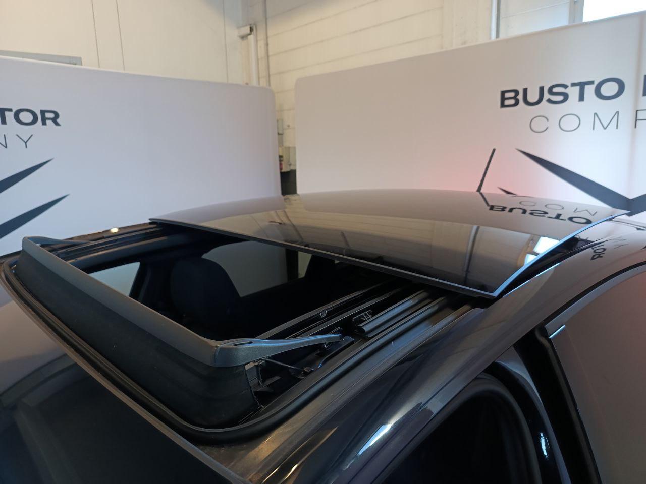 VOLKSWAGEN Taigo 1.0 TSI 110 CV R-Line - 16