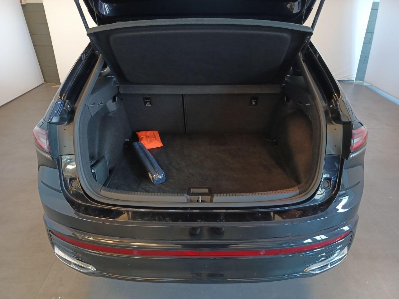 VOLKSWAGEN Taigo 1.0 TSI 110 CV R-Line - 10