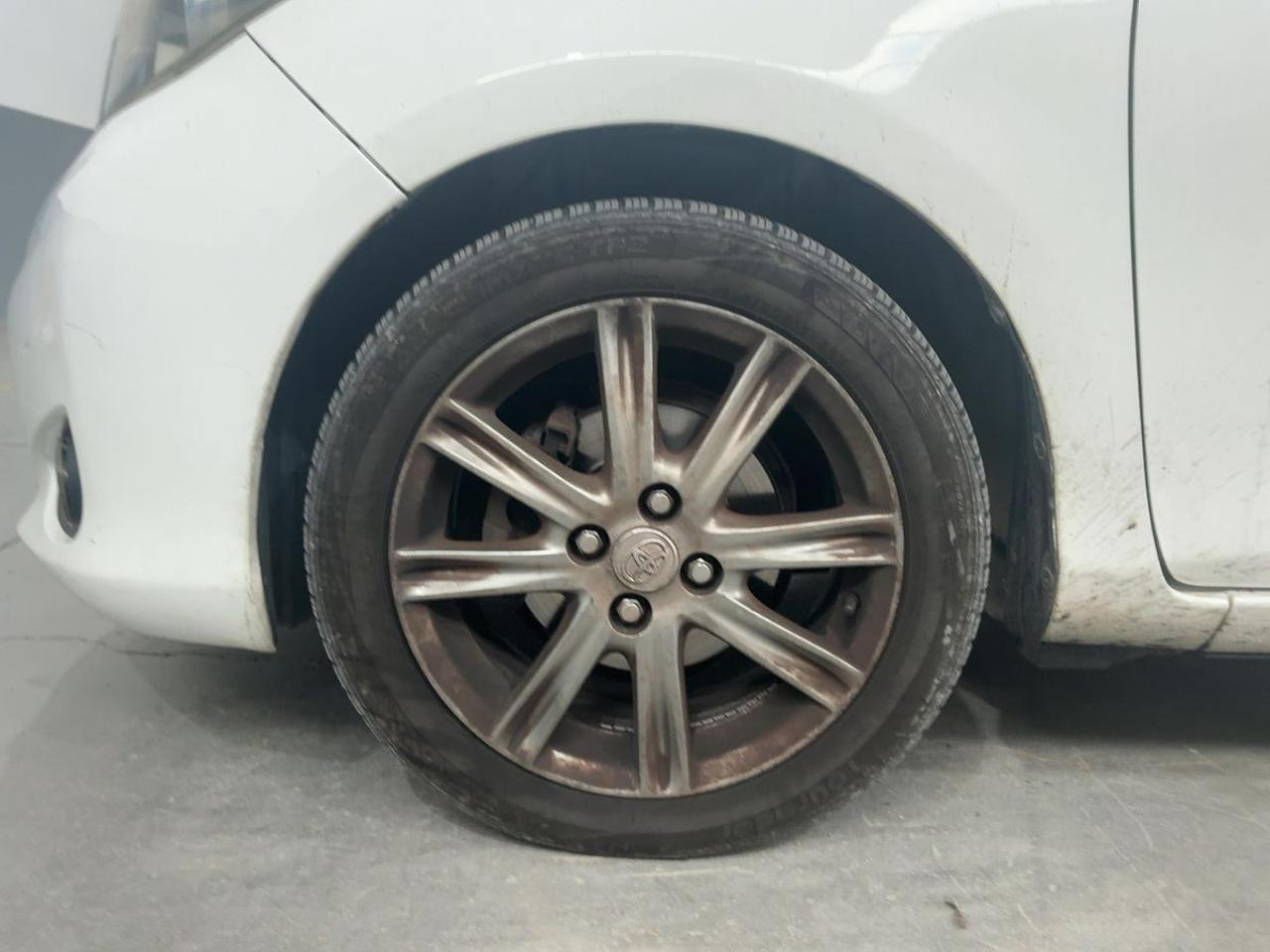 TOYOTA Yaris 1.4 D-4D 5p  Active CAMBIO AUTOMATICO - 8