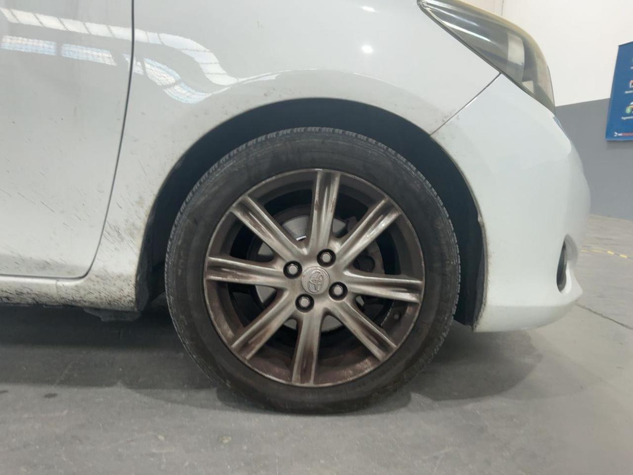 TOYOTA Yaris 1.4 D-4D 5p  Active CAMBIO AUTOMATICO - 7