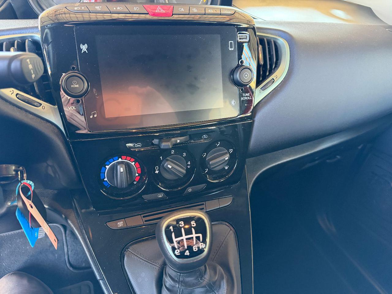 LANCIA Ypsilon 1.0 FireFly 5 porte S&S Hybrid Gold - 17