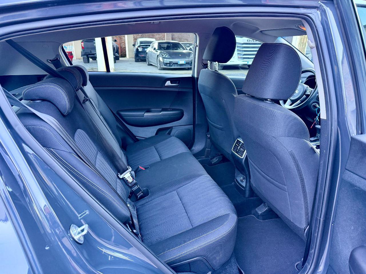 KIA Sportage 1.6 CRDI 136 CV DCT7 2WD Mild Hybrid Business Clas - 14