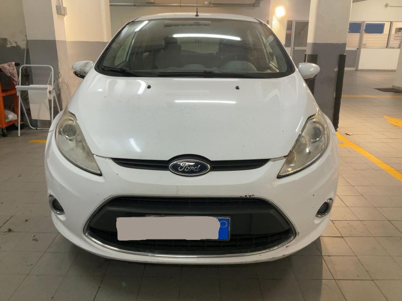 FORD Fiesta 1.4 TDCi 70CV 5 porte Titanium - 3