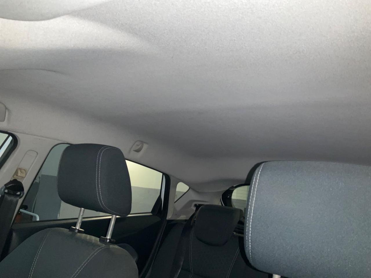 FORD Fiesta 1.4 TDCi 70CV 5 porte Titanium - 14