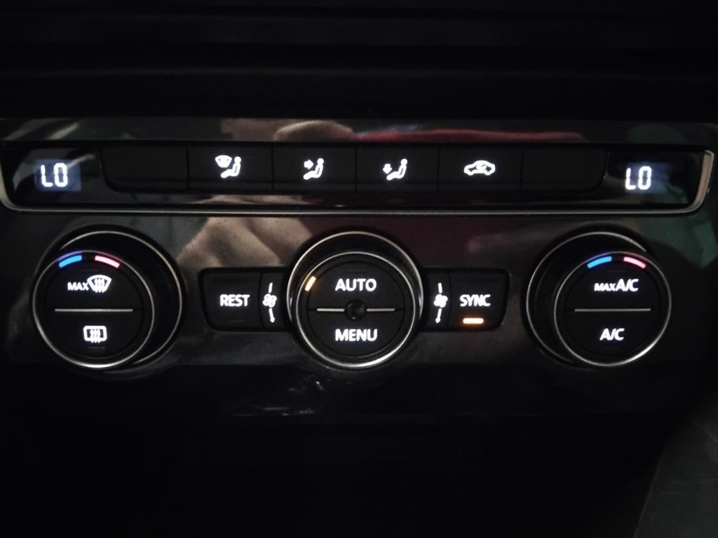 VOLKSWAGEN Tiguan 2.0 TDI SCR DSG 4MOTION Business - 19