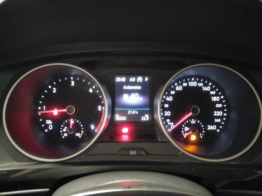 VOLKSWAGEN Tiguan 2.0 TDI SCR DSG 4MOTION Business - 20