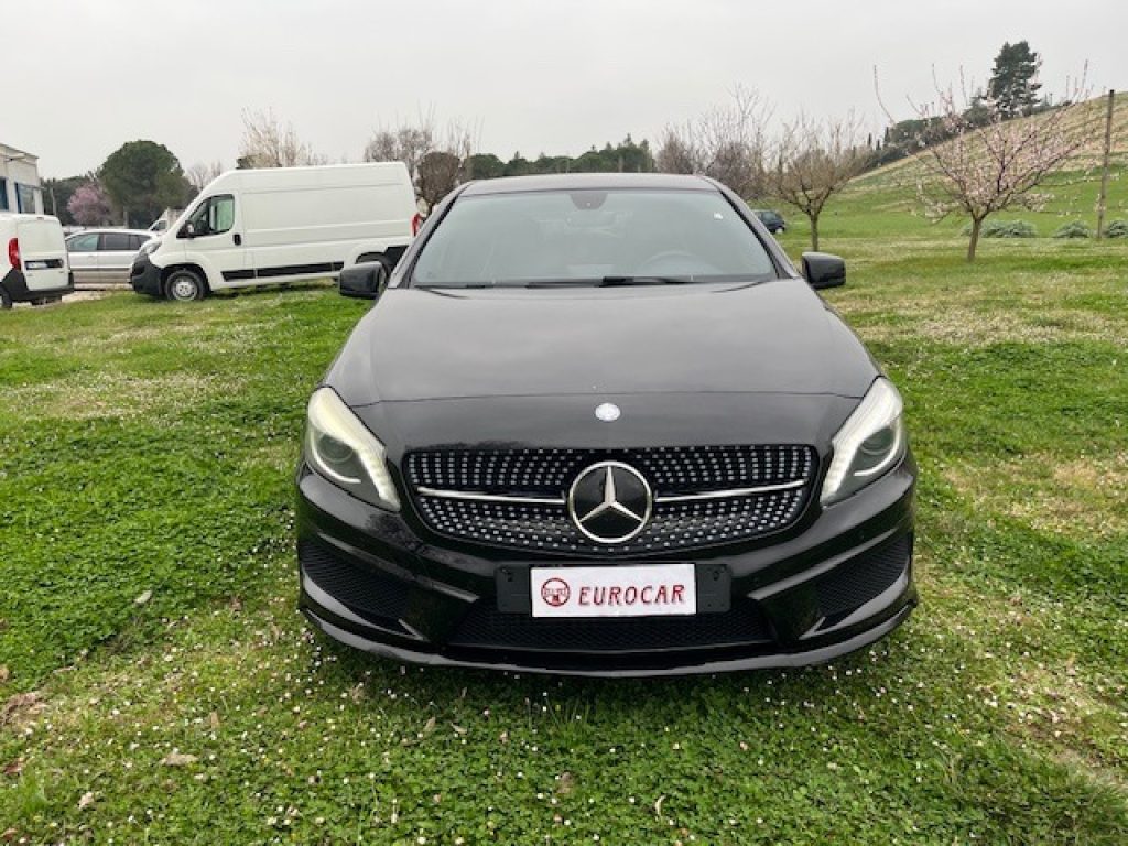 MERCEDES-BENZ A 160 d Premium - 2
