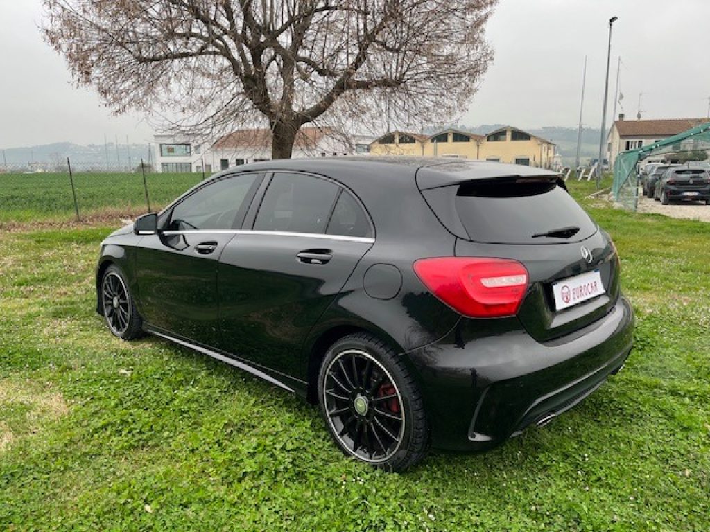 MERCEDES-BENZ A 160 d Premium - 5
