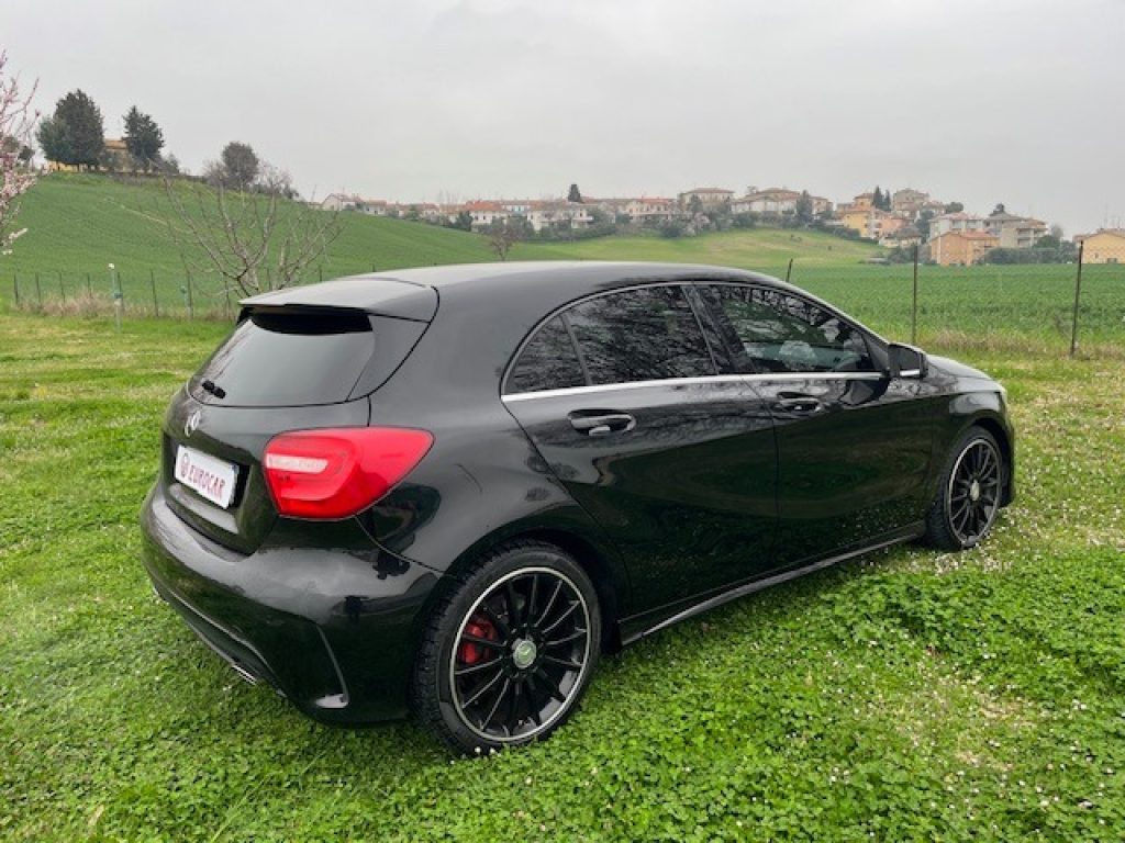 MERCEDES-BENZ A 160 d Premium - 7