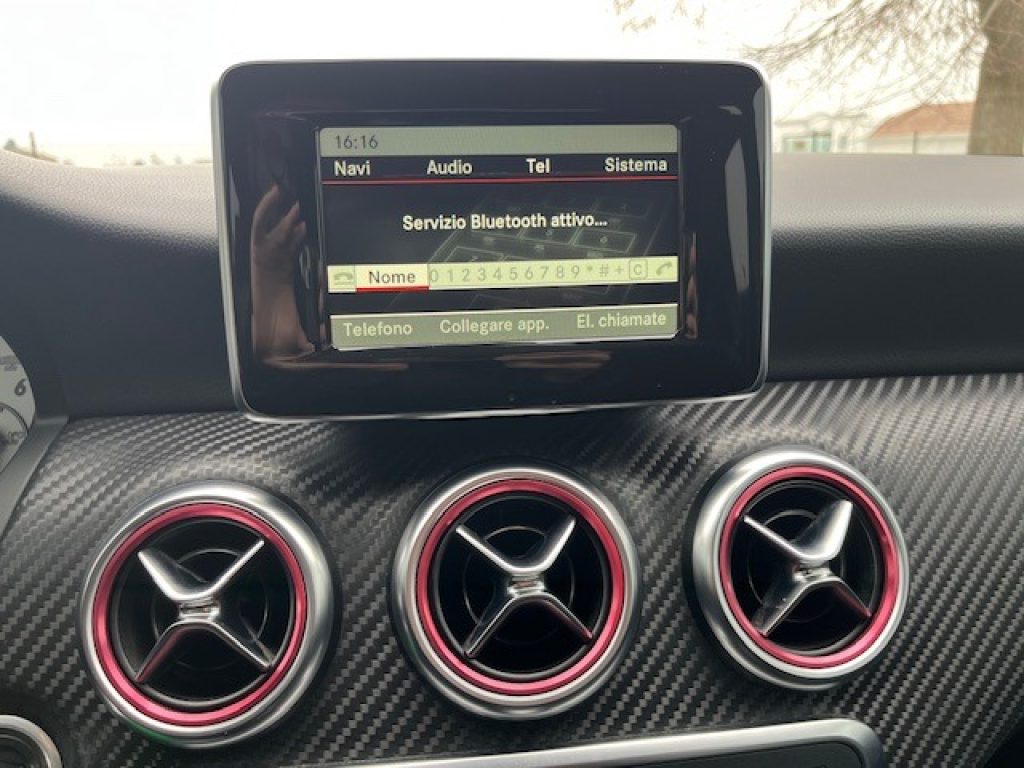 MERCEDES-BENZ A 160 d Premium - 14