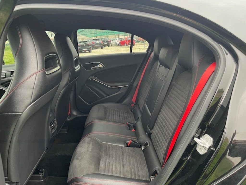 MERCEDES-BENZ A 160 d Premium - 16