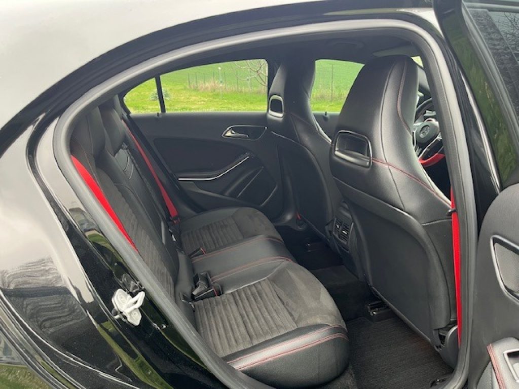 MERCEDES-BENZ A 160 d Premium - 18