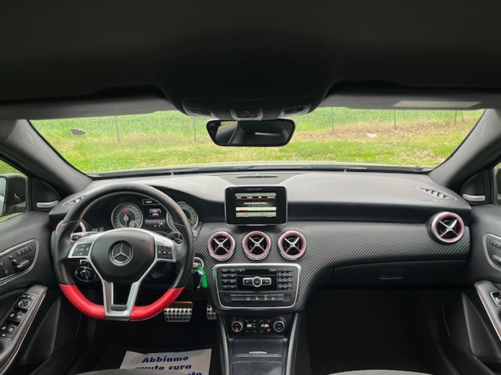 MERCEDES-BENZ A 160 d Premium - 19