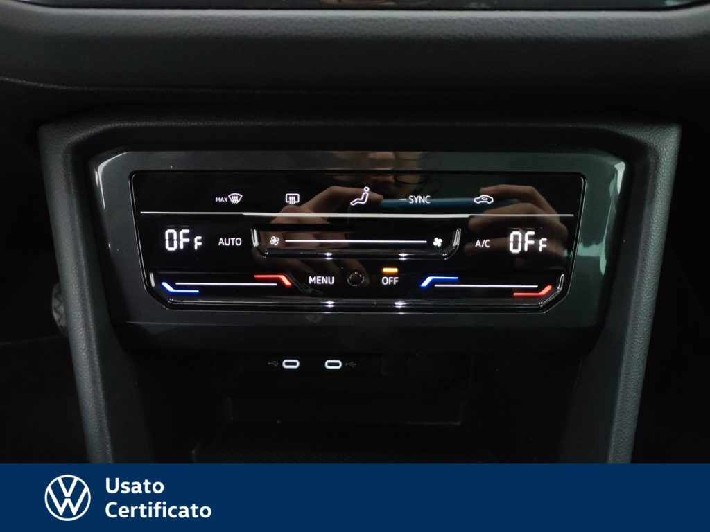 VOLKSWAGEN Tiguan 2.0 tdi life 150cv dsg - 16