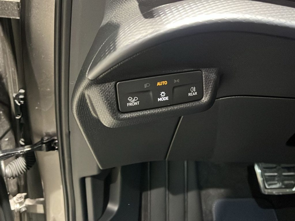 CUPRA Tavascan 77kwh endurance immersive rwd - 14