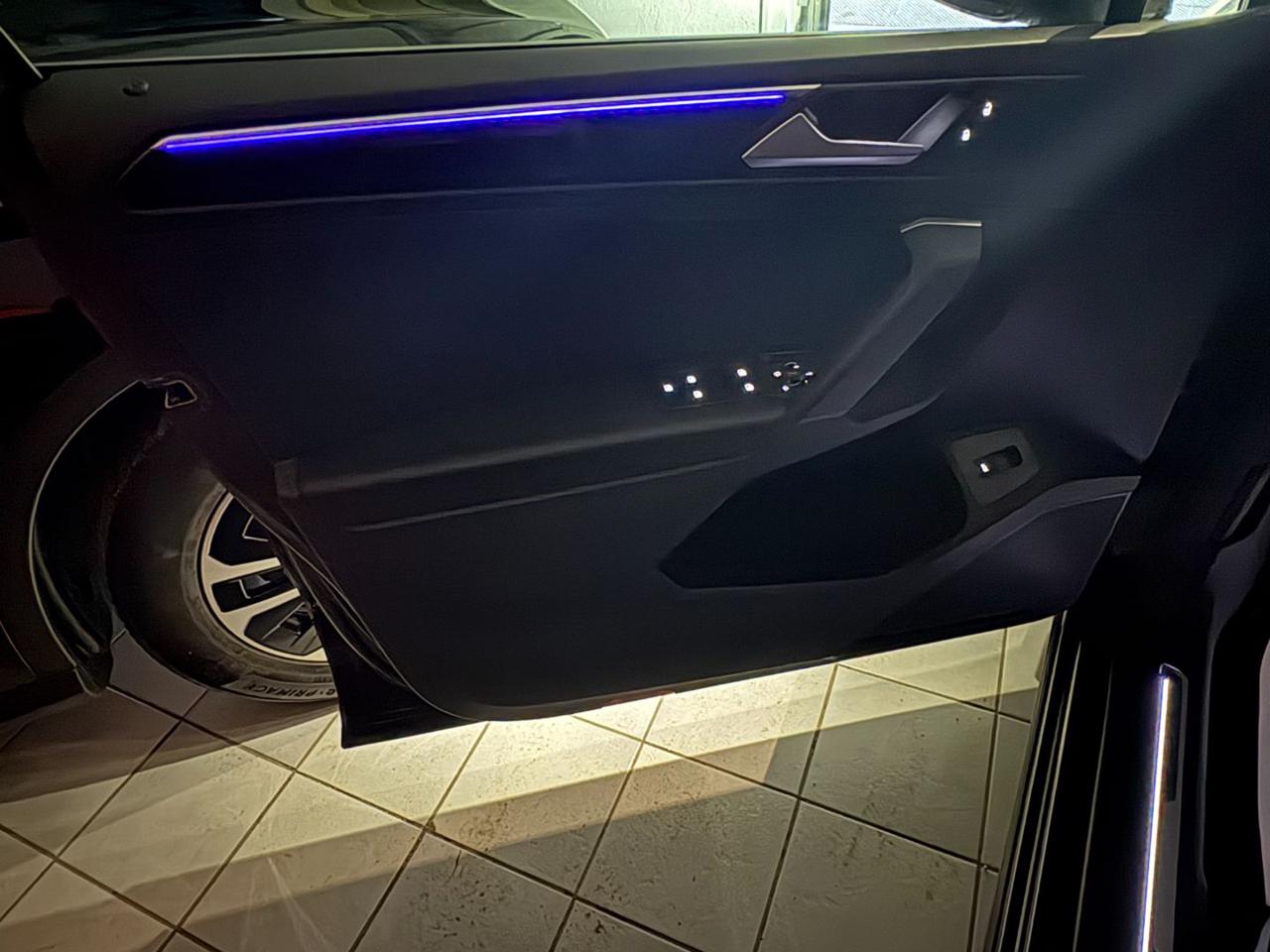 VOLKSWAGEN Tiguan 2.0 TDI 150 CV SCR DSG Elegance VIRTUAL - 20