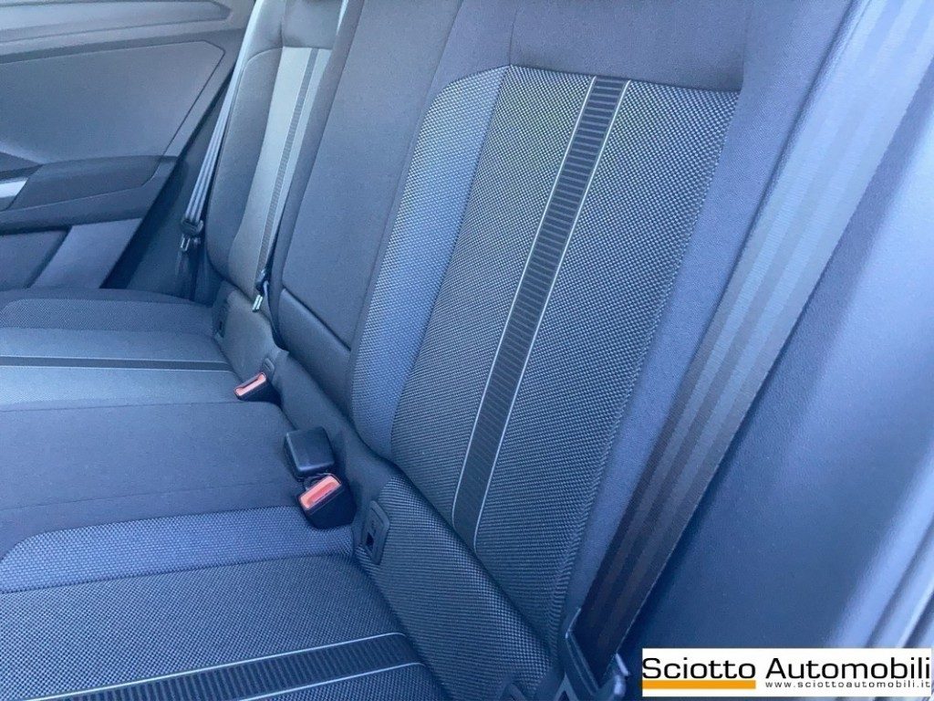 VOLKSWAGEN T-Roc 1.5 TSI ACT DSG Life - 13