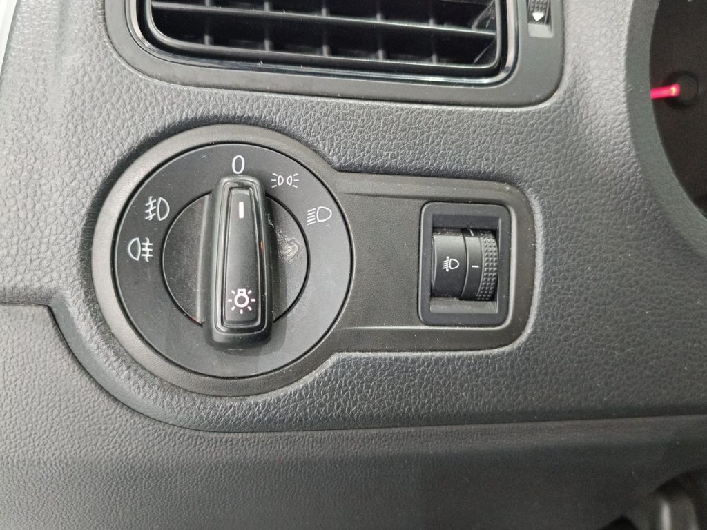 VOLKSWAGEN Polo 1.0 MPI 5p. Trendline - 18