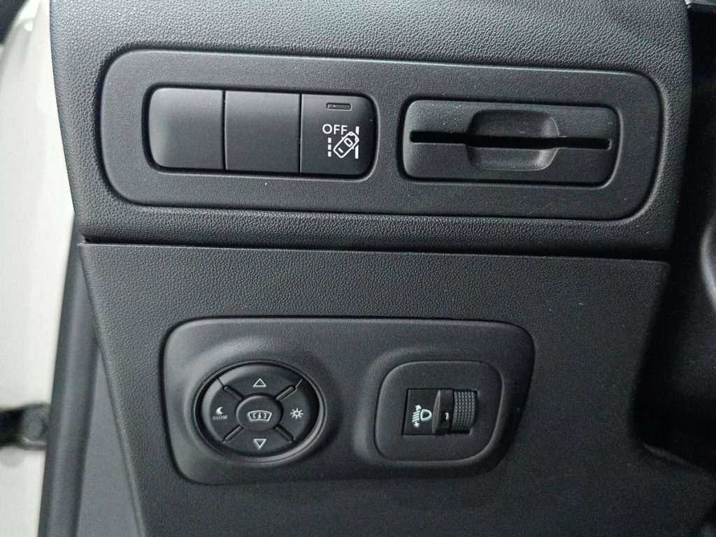 CITROEN C3 Aircross BlueHDi 120 S&S EAT6 Shine Pack - 19