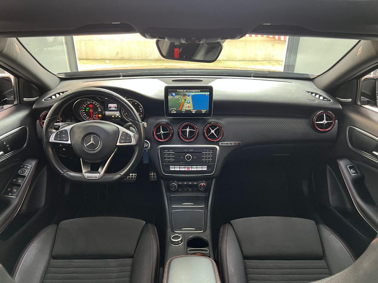 MERCEDES-BENZ A 250 4Matic Automatic Premium - 36