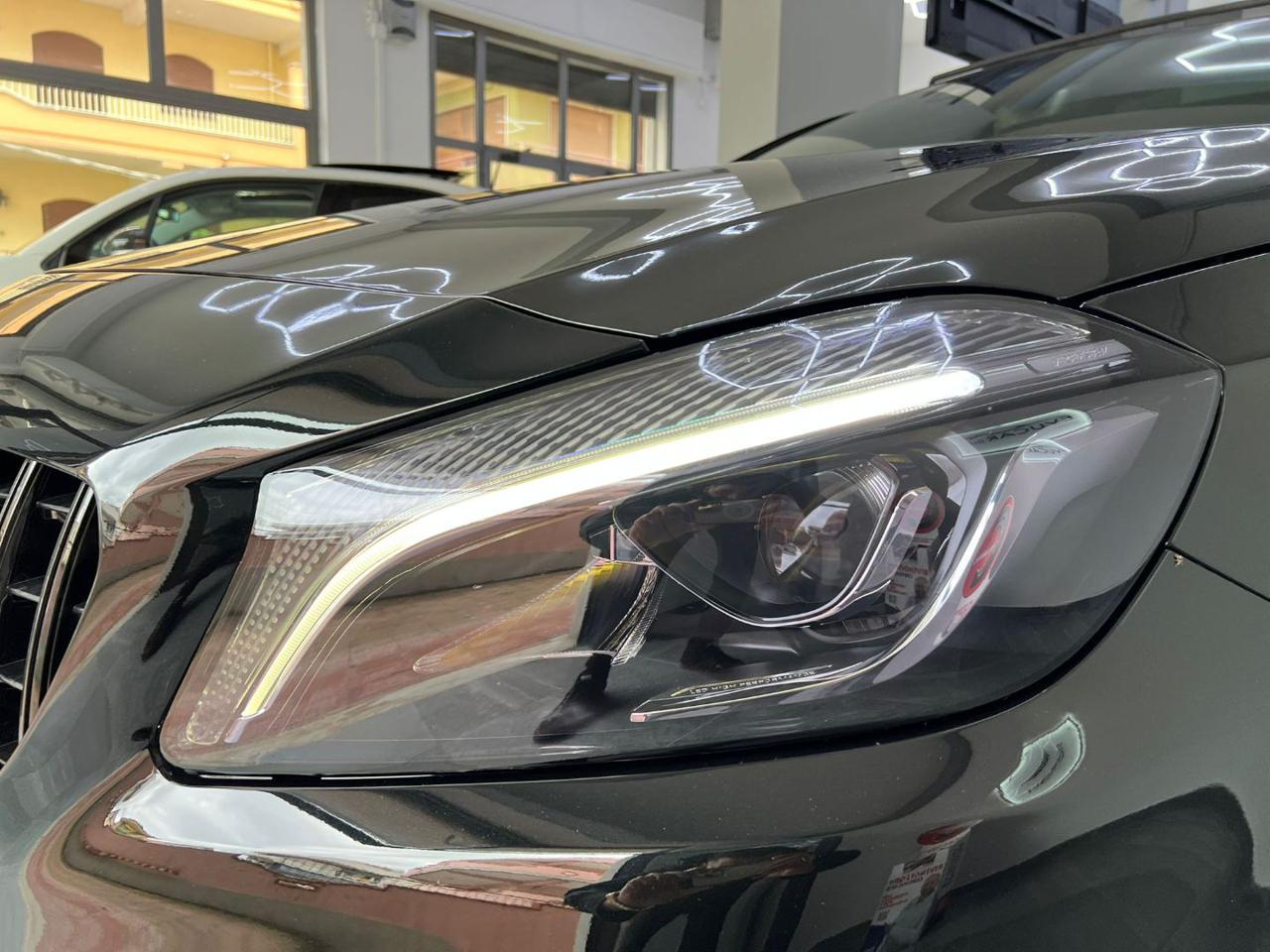 MERCEDES-BENZ A 250 4Matic Automatic Premium - 8