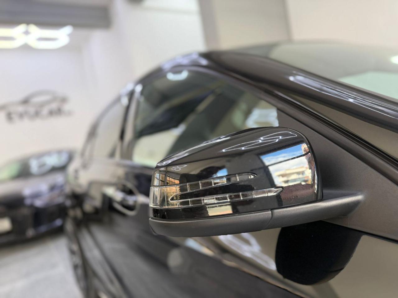 MERCEDES-BENZ A 250 4Matic Automatic Premium - 23