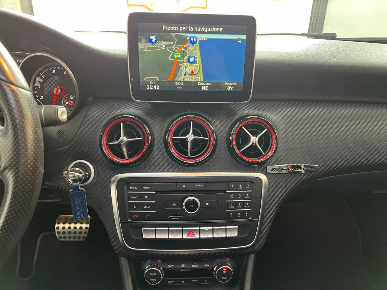 MERCEDES-BENZ A 250 4Matic Automatic Premium - 30